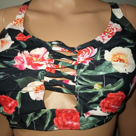 Plus Size Bikini - Picture 3 of 9